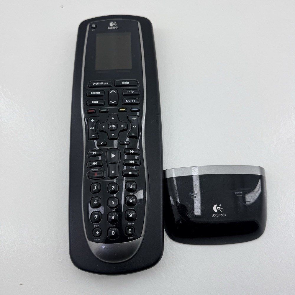 Logitech Harmony 900 Remote Control w/ Charging Base & Blaster NO POWER CORDS